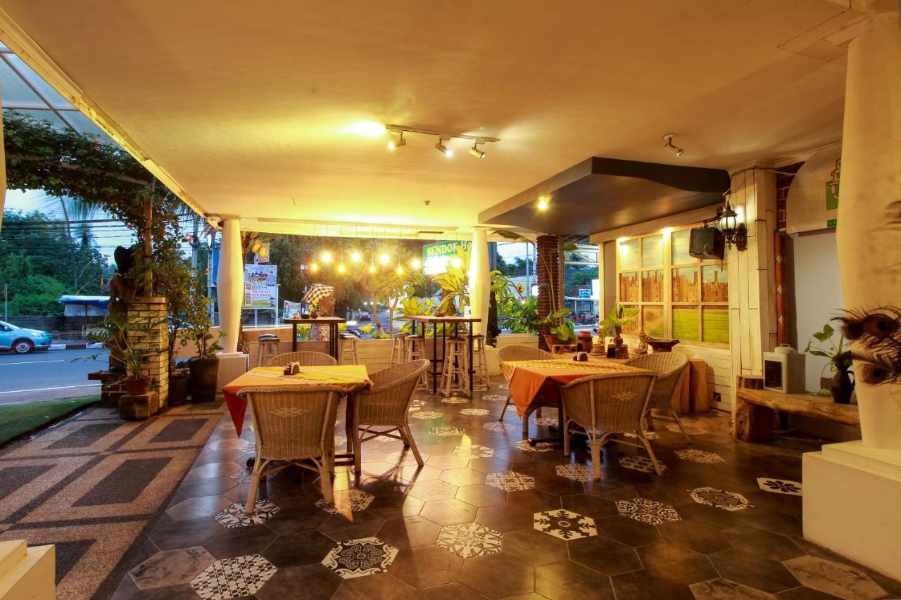Sendok Hotel Mangsit Extérieur photo