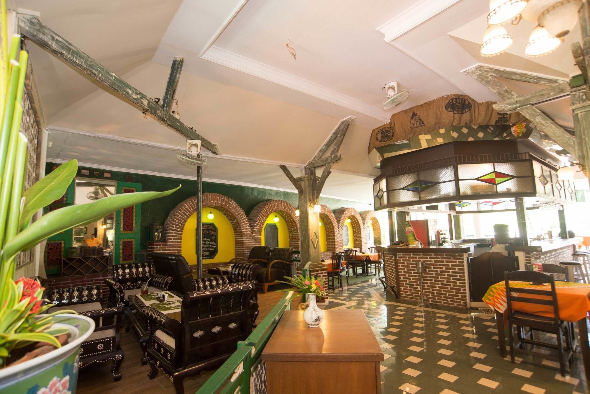 Sendok Hotel Mangsit Extérieur photo